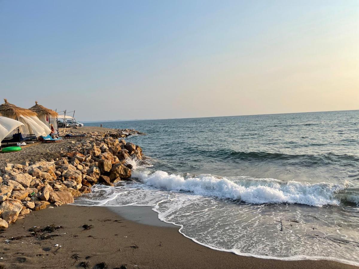 Beach House Rana E Hedhun Apartamento *